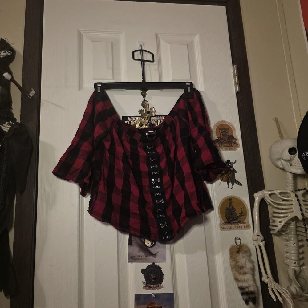 Hot Topic Black and Red Plaid Cropped Button-Front Top